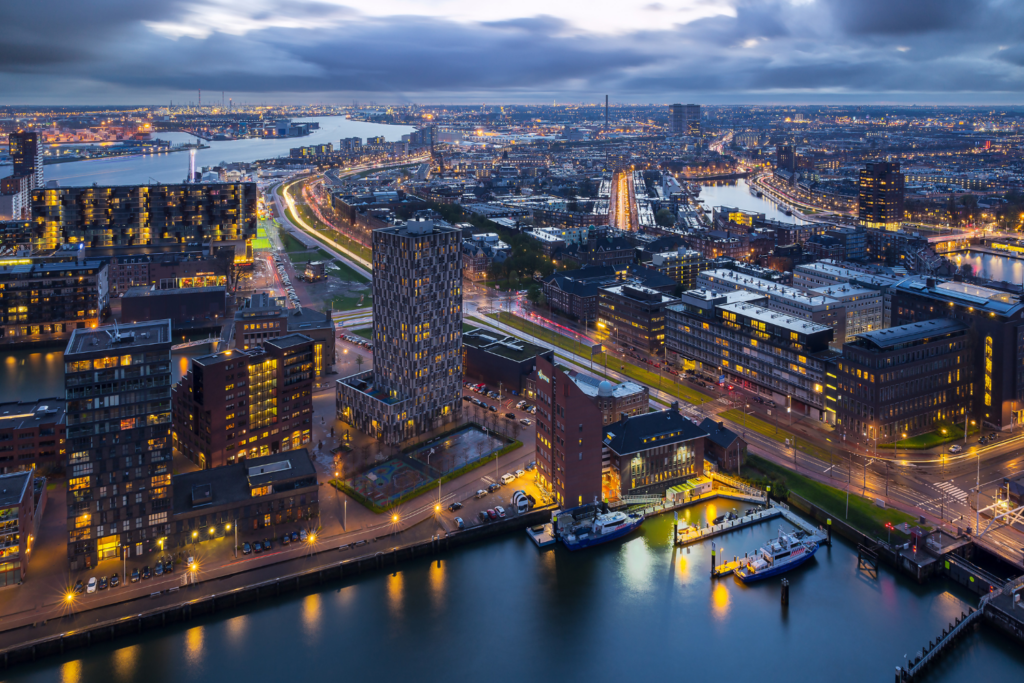 hoeveel inwoners heeft rotterdam